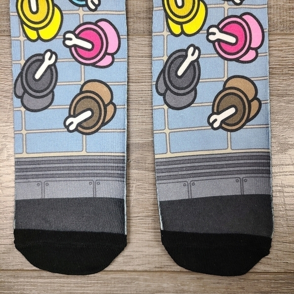 Two Pairs of Unisex Knee High Among Us Novelty Socks One Size - Picture 5 of 16